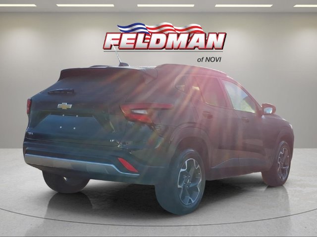 Used 2024 Chevrolet Trax LT w/ Driver Confidence Package FWD image 6