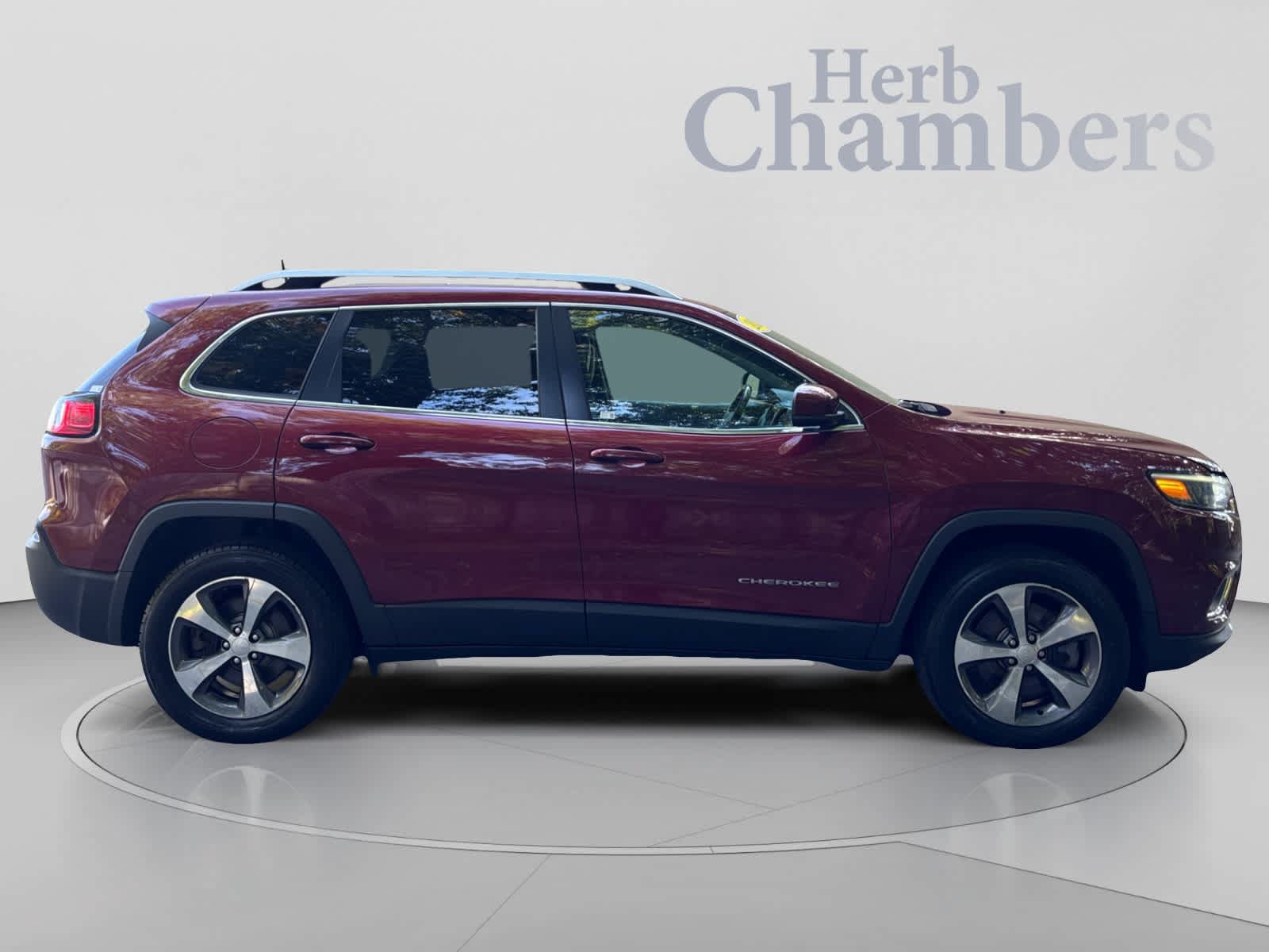 Used 2019 Jeep Cherokee Limited AWD/4WD image 5