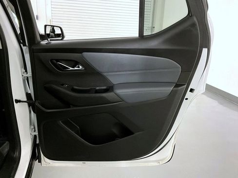 Certified 2021 Chevrolet Traverse LT w/ LT Premium Package image 17