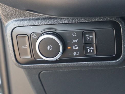 Used 2025 Ford Explorer ST AWD/4WD image 18