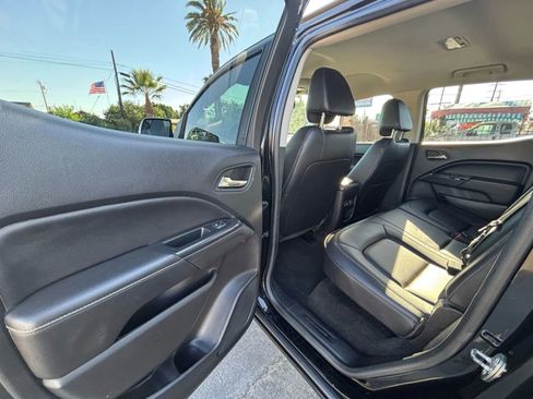 Used 2018 GMC Canyon SLT w/ Driver Alert Package image 10