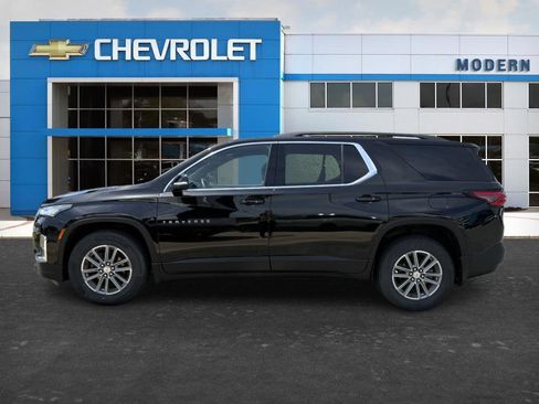 Used 2023 Chevrolet Traverse LT w/ LPO, Floor Liner Package FWD image 2