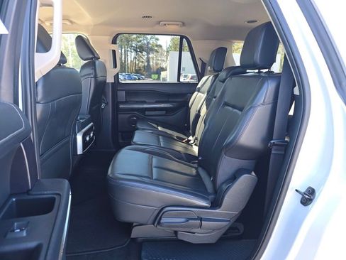 Used 2024 Ford Expedition Max XLT image 25
