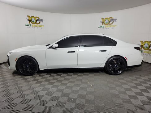 Certified 2023 BMW 760i xDrive 760i xDrive image 4