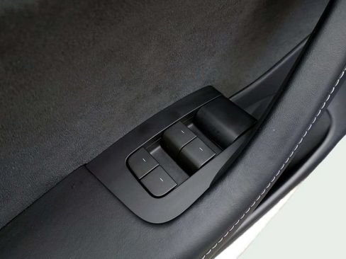 Used 2023 Tesla Model 3 Standard Range RWD image 13