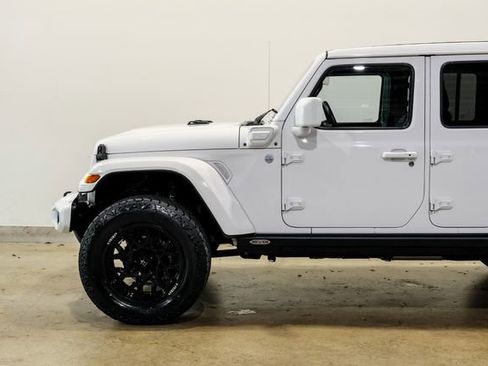 Used 2021 Jeep Wrangler Unlimited Sahara w/ Cold Weather Group AWD/4WD image 42