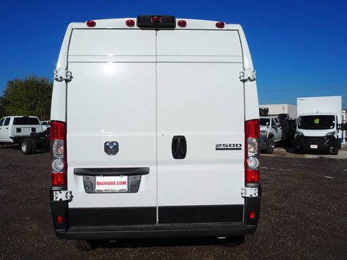 New 2025 RAM ProMaster 2500 image 6