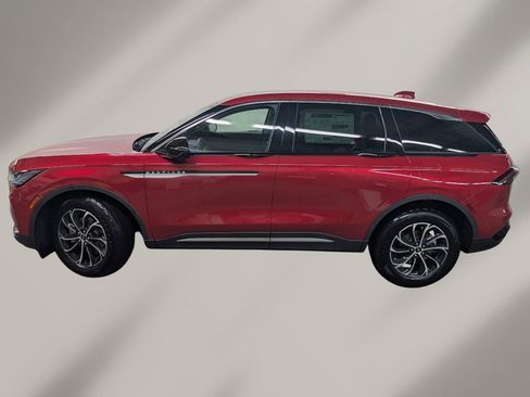 New 2026 Lincoln Nautilus Premier image 3