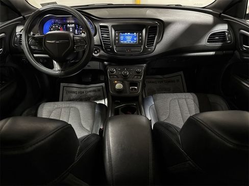 Used 2016 Chrysler 200 S image 10
