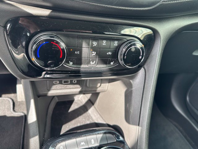 Used 2020 Buick Encore GX Preferred w/ Cold Weather Comfort Package FWD image 23