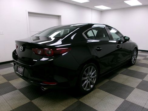 Used 2024 MAZDA MAZDA3 s FWD image 14