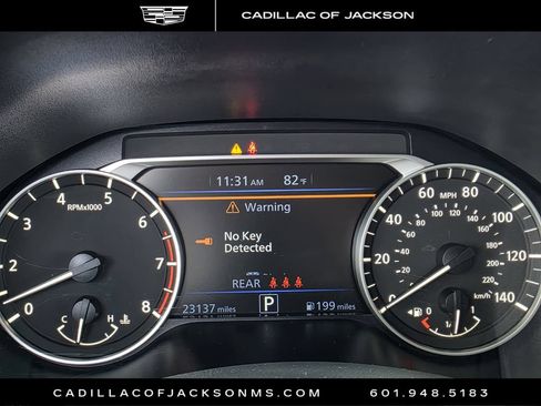 Used 2024 Nissan Altima 2.5 SR FWD image 11