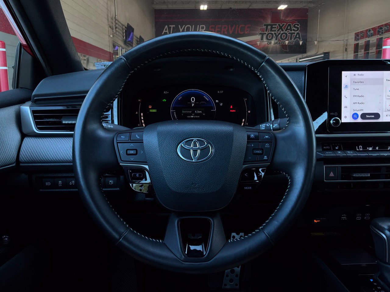 Used 2025 Toyota Camry SE w/ Convenience Package AWD/4WD image 38