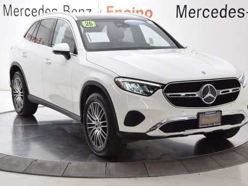 Certified 2026 Mercedes-Benz GLC 300 image 8
