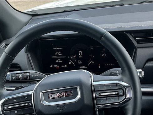 Used 2025 GMC Terrain Elevation AWD/4WD image 15
