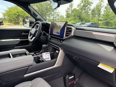 New 2026 Toyota Tundra Limited AWD/4WD image 34