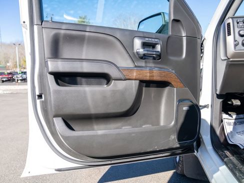 Used 2017 GMC Sierra 1500 Denali w/ Denali Ultimate Package image 21