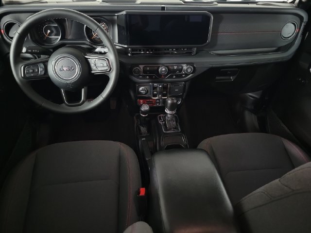 Used 2026 Jeep Wrangler Unlimited Rubicon AWD/4WD image 7