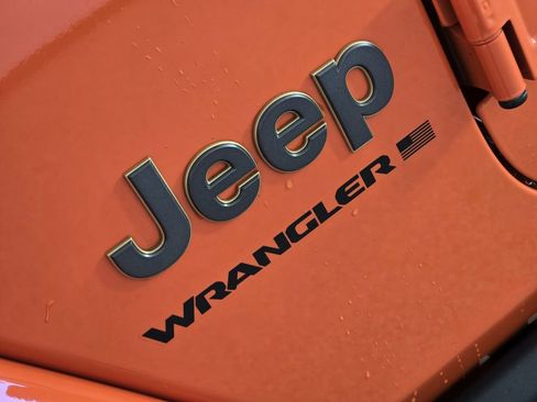Used 2023 Jeep Wrangler Unlimited Rubicon 392 w/ Trailer Tow Package AWD/4WD image 11