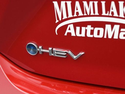 Used 2025 Toyota Camry SE w/ Multimedia Upgrade Package image 35