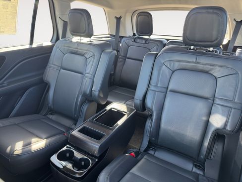 New 2025 Lincoln Aviator Reserve w/ Illumination Package image 16