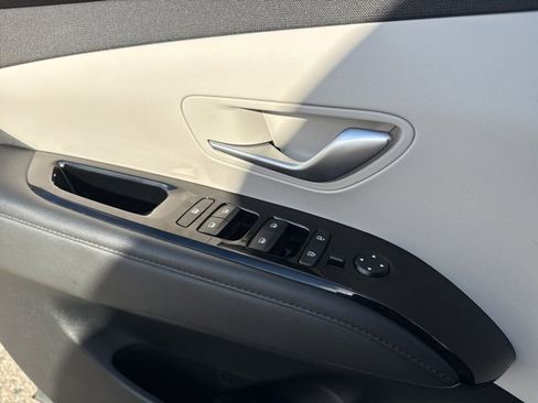 Used 2023 Hyundai Tucson Limited w/ Cargo Package image 21