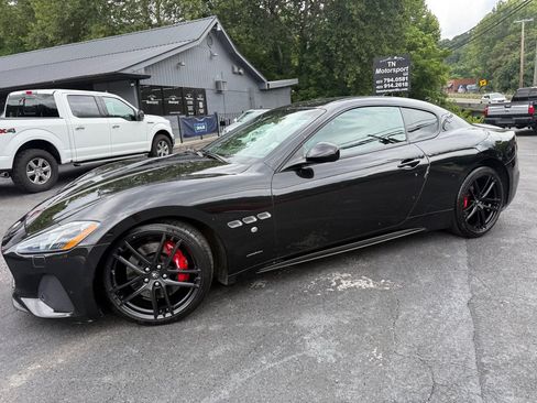 Used 2018 Maserati GranTurismo Sport RWD image 2