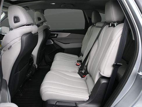 Certified 2026 Acura MDX FWD w/ Technology Package image 9
