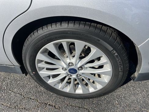 Used 2017 Ford C-MAX SE image 17