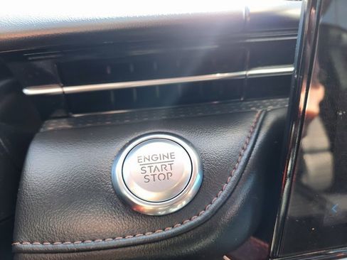 Used 2024 Lincoln Nautilus Reserve w/ Equipment Group 202A image 21