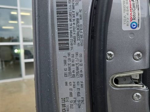 Used 2019 RAM 3500 Limited image 31