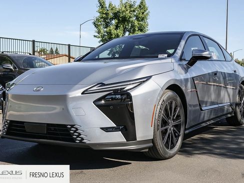 New 2026 Lexus ES 350e FWD image 3