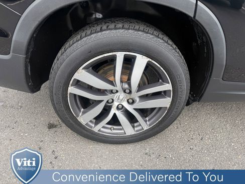 Used 2018 Honda Pilot Touring image 14