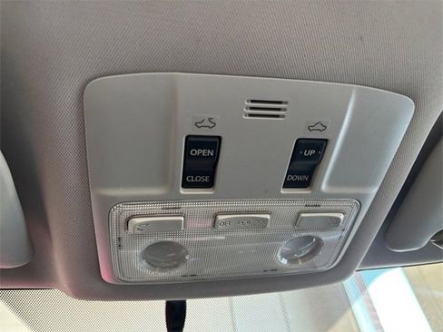 Used 2014 Toyota Corolla LE Premium image 24