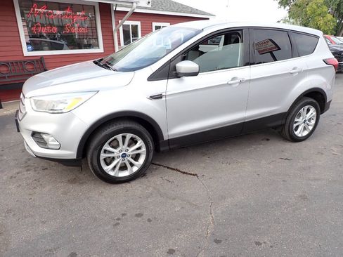 Used 2019 Ford Escape SE AWD/4WD image 3