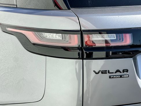 Used 2021 Land Rover Range Rover Velar R-Dynamic HSE image 26