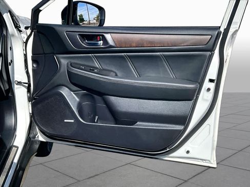 Used 2019 Subaru Outback 2.5i Limited AWD/4WD image 22