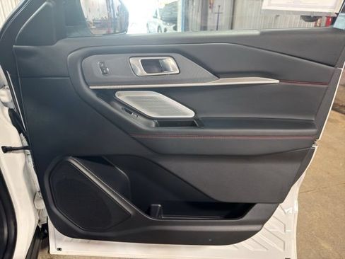 Certified 2025 Ford Explorer ST AWD/4WD image 27