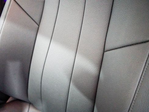 Used 2026 Mercedes-Benz GLB 250 image 26