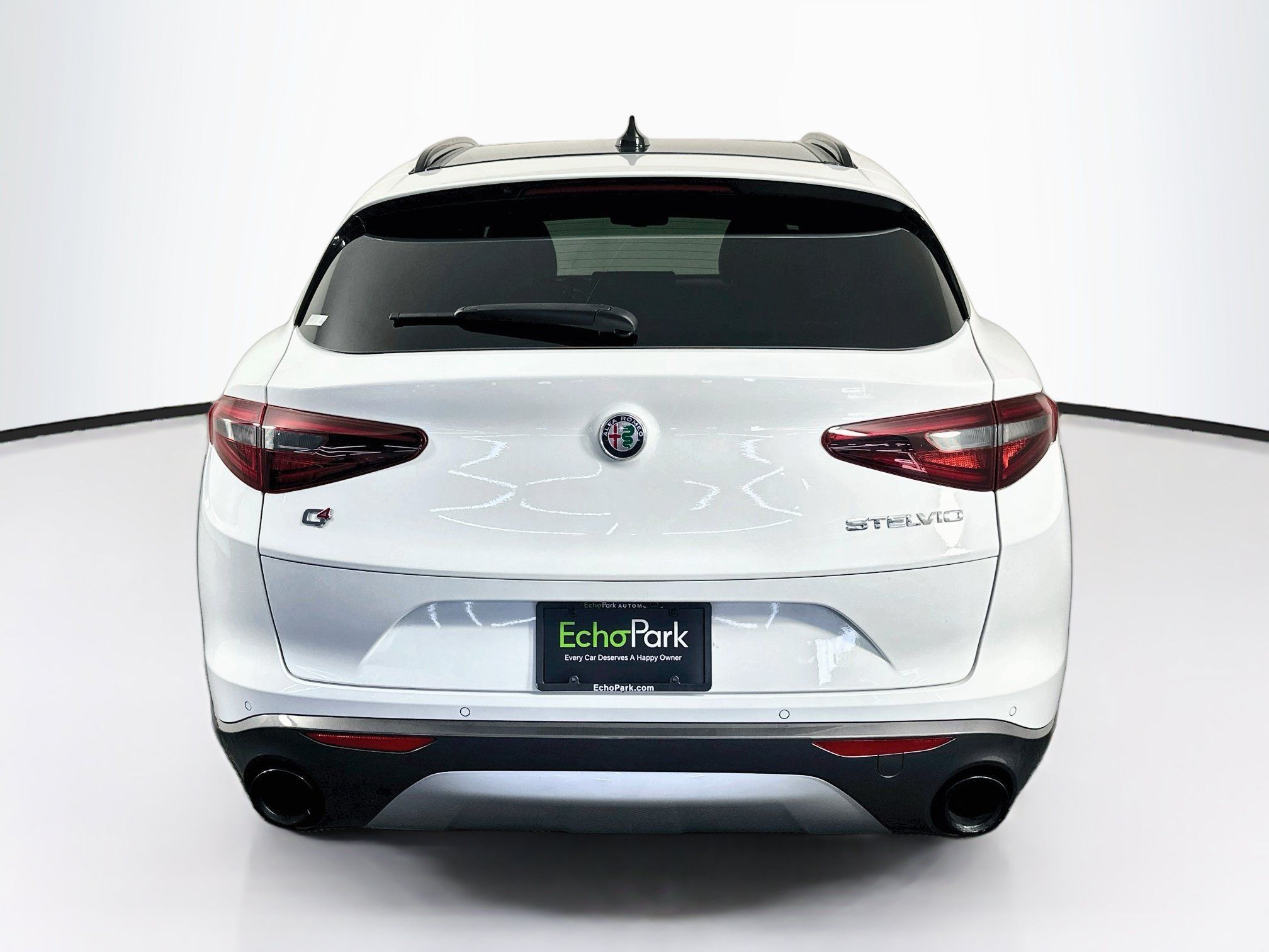 Used 2023 Alfa Romeo Stelvio Ti AWD/4WD image 7