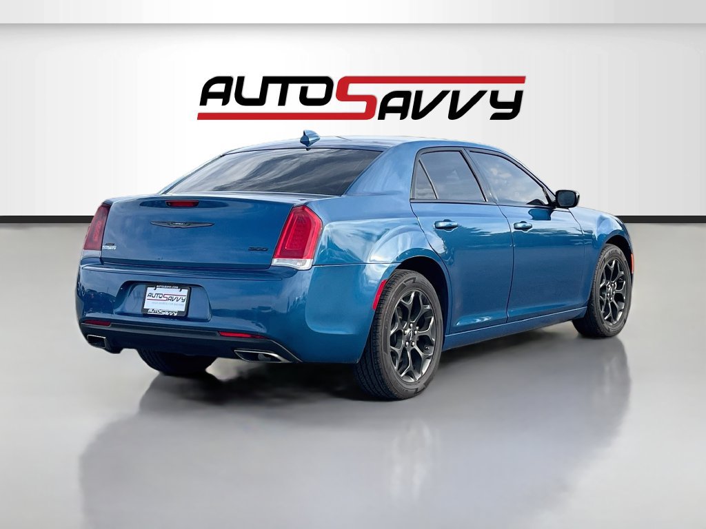 Used 2022 Chrysler 300 Touring w/ Sport Appearance Package AWD/4WD image 7