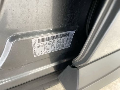 Used 2024 Nissan Rogue SV image 26