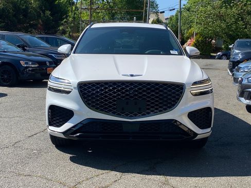 Used 2022 Genesis GV70 3.5T Sport w/ Sport Prestige Package AWD/4WD image 5