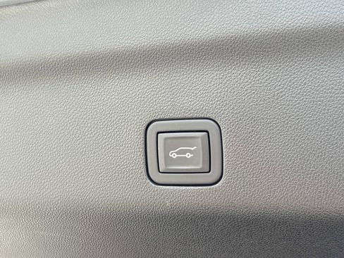 Certified 2024 GMC Yukon Denali w/ Advanced Technology Package AWD/4WD image 33