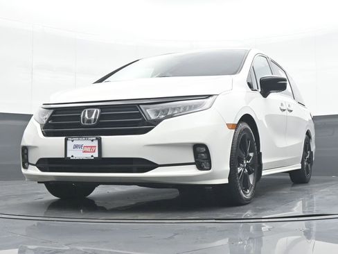 Used 2023 Honda Odyssey Sport image 25