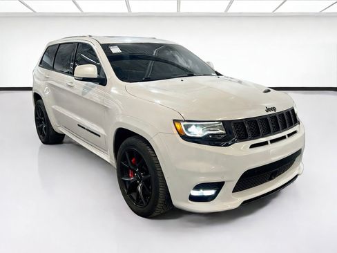 Used 2020 Jeep Grand Cherokee SRT w/ Trailer Tow Group IV AWD/4WD image 3