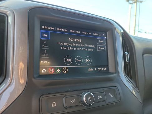 Used 2020 Chevrolet Silverado 1500 Custom w/ Custom Value Package image 18