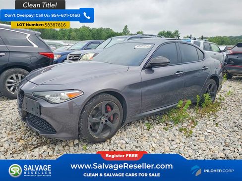 Used 2017 Alfa Romeo Giulia AWD image 1