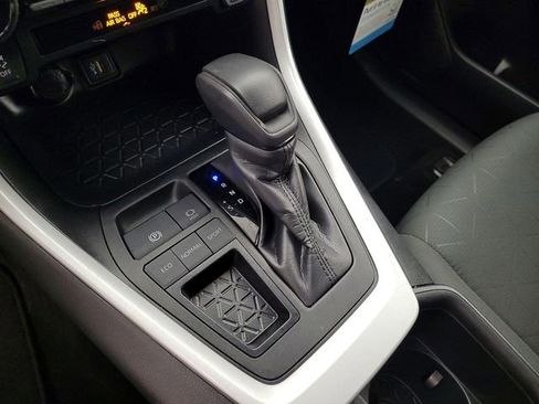 Used 2024 Toyota RAV4 XLE image 3