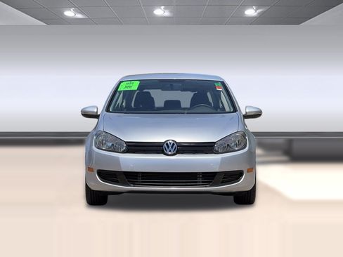 Used 2012 Volkswagen Golf 2-Door FWD image 5